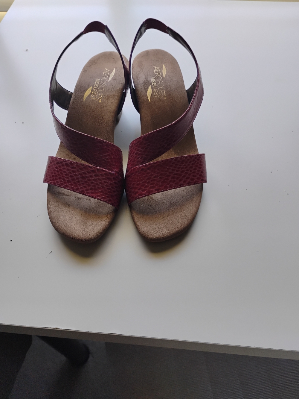 AEROSOLES Wine Red Textured Slingback Sandals